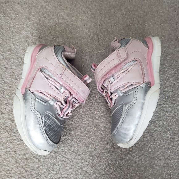 Cute Pink Sneakers sz 5 - Picture 6 of 13